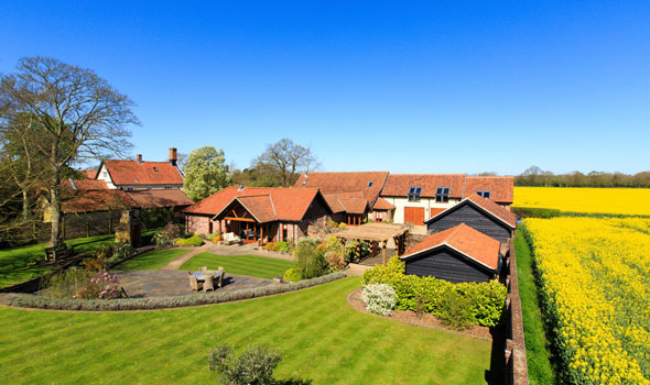 House-Jun26-ChurchHouseBarn-590