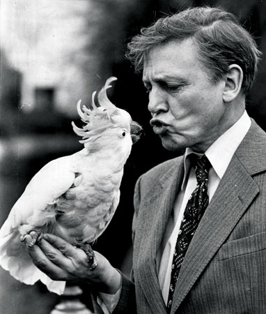 David-Attenborough-04-382