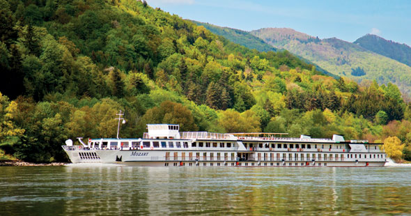 River-Cruise-02-590